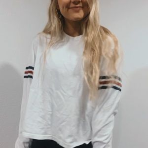 Used like new white long sleeve tee